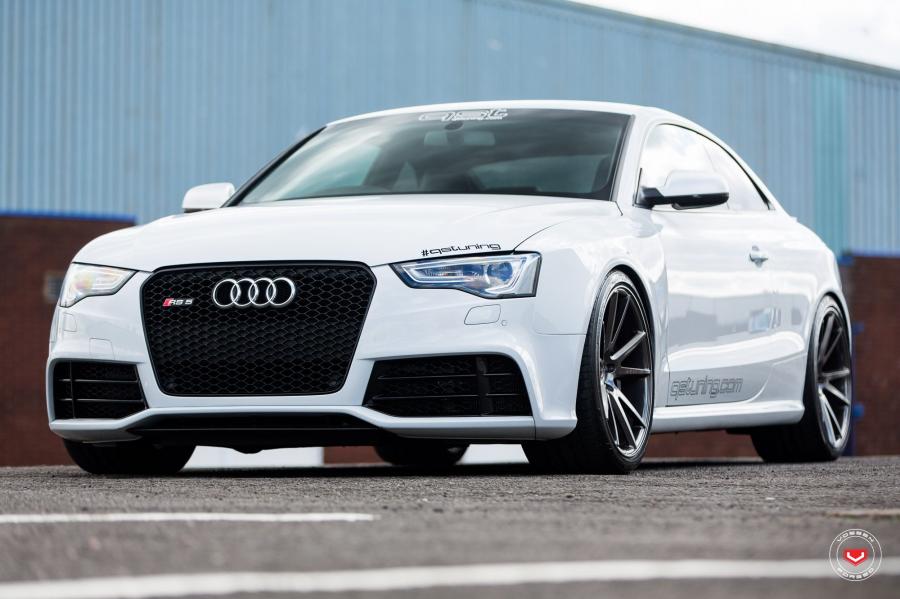  Audi RS5 Coupe on Vossen Wheels (VPS-301) 2017 года  (фото 1 из 48)